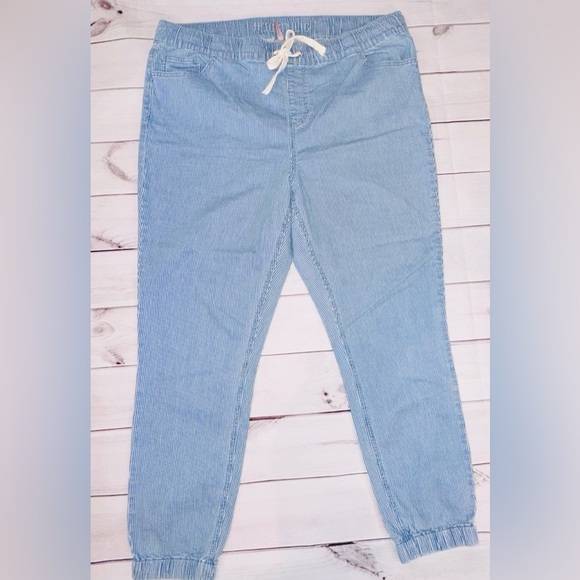 Jogger’s by Hydraulic/Nolita - Picture 2 of 7